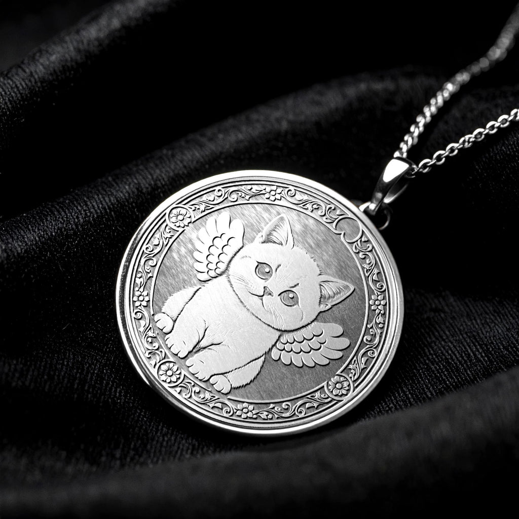 British Shorthair Kitty Elegant Charm Necklace -472