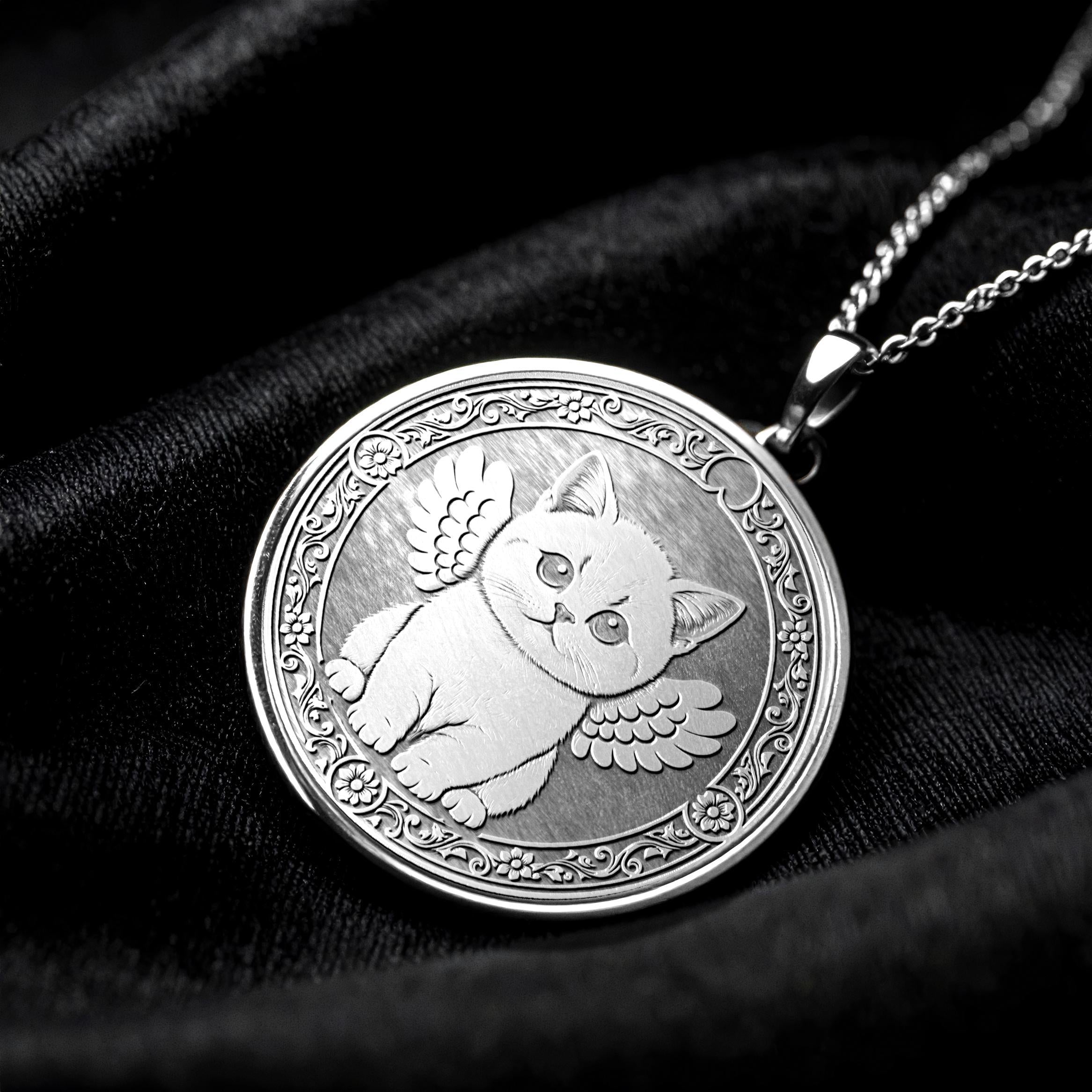 British Shorthair Kitty Elegant Charm Necklace -472