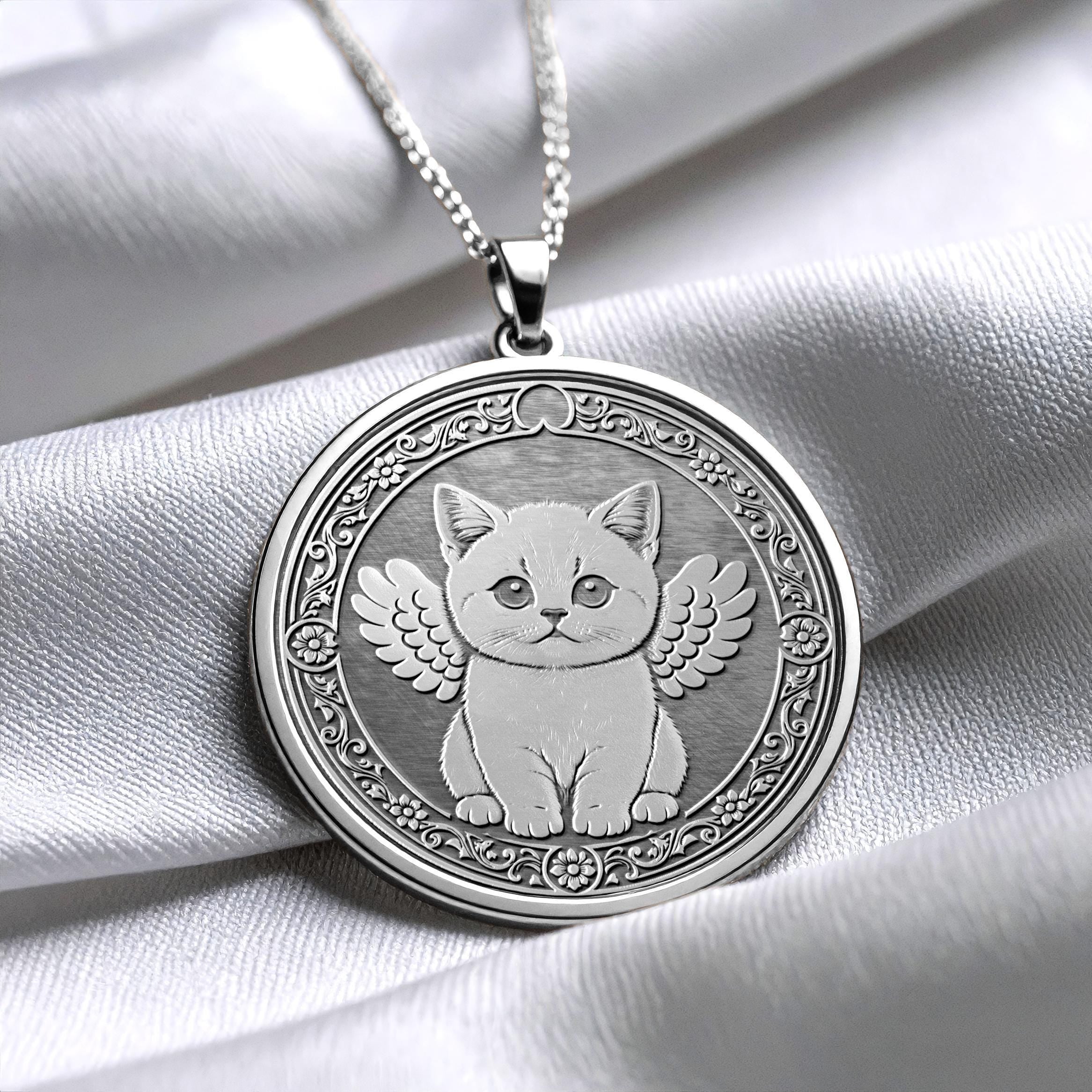 British Shorthair Kitty Elegant Charm Necklace -472